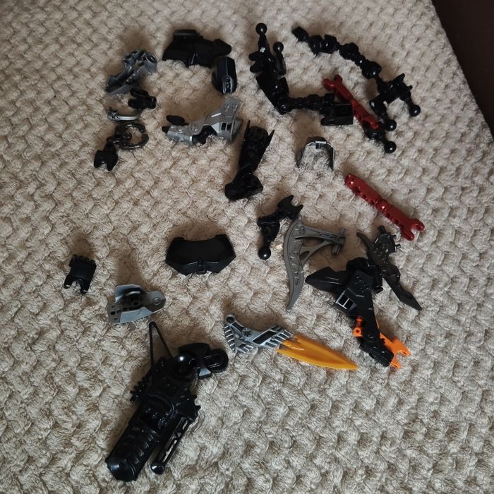 Lego bionicle оригінал,  деталі. Ціна за всі 4 фото.