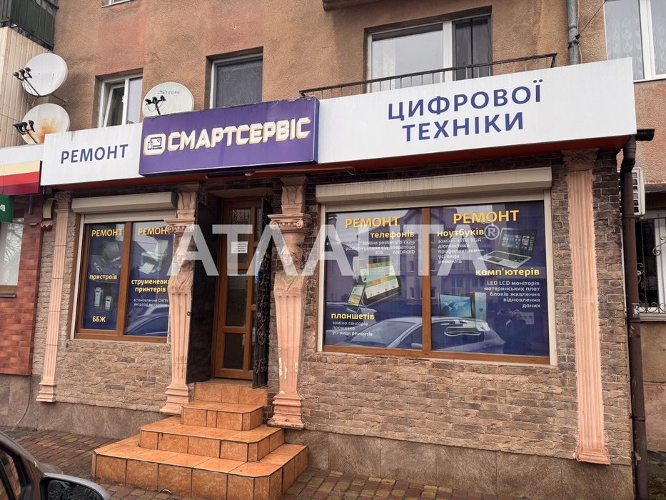 Продаж торгово-офісного приміщення 40 м квадратних