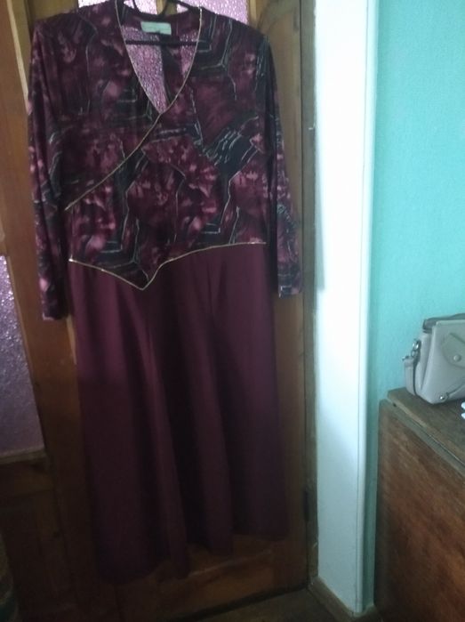 Продам жіноче плаття