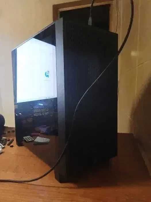 pc gaming top - ryzen 5 7600 - RTX 5070 - 32GB - 1TB