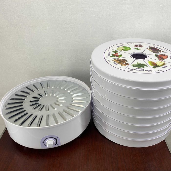 Сушилка для овощей и фруктов Помічниця 30л 7 лотков 650Вт