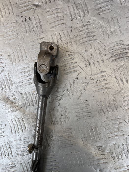 Рулевой карданчик Аутлендер 06 год mitsubishi outlander