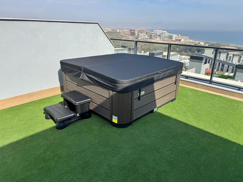 Jacuzzi całoroczne Reims PlatinumSpas 5osob. 230V leżanka Ozone NOWOŚĆ