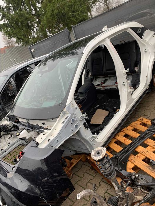 Розборка Nissan Ariya Juke Leaf Qashqai X-trail Micra запчастини шрот