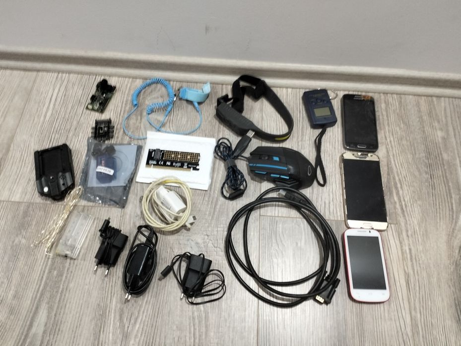Mix Elektroniki Telefonów Akcesoria Komputerowe Ładowarki