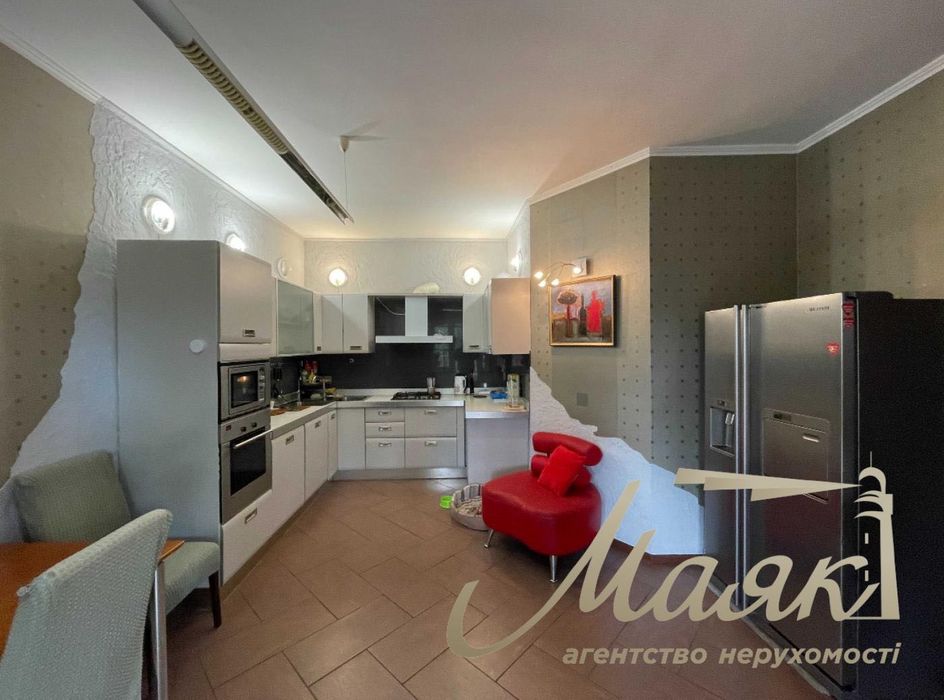 Оренда будинку з басейном у Лісниках 430 м² SPA-зона Генератор, Київська область, Обухівське направлення