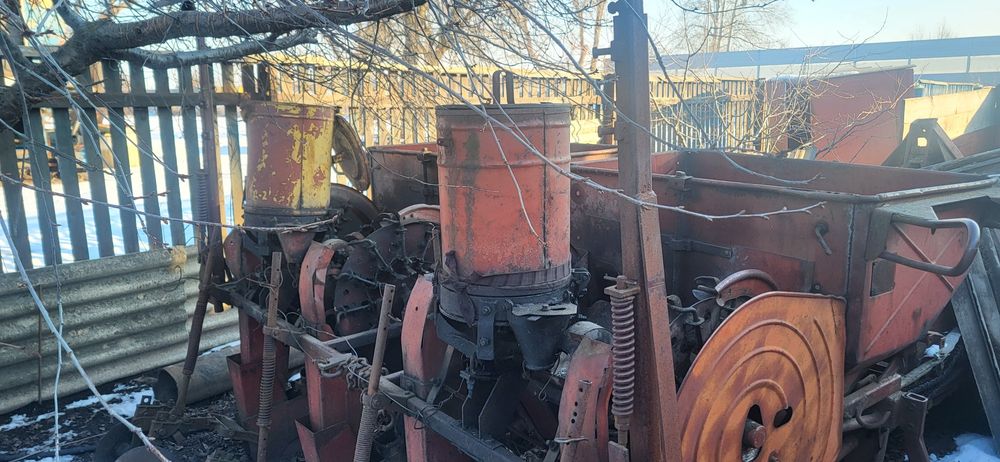 Картоплесаджалка