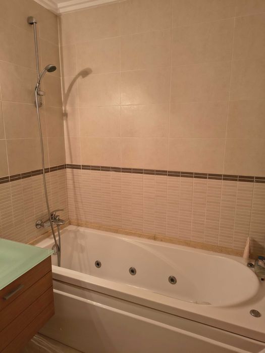 Apartamento T1 de 70 m2 úteis e mais varanda na serra de casal de cambra - junto à entrada do Belas Clube de Campo