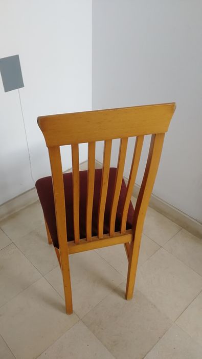 Cadeira em bom estado