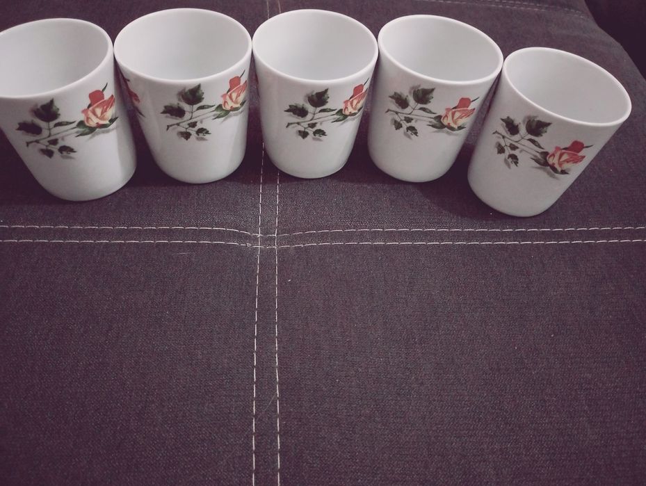 Kubki porcelanowe z Chodzieży