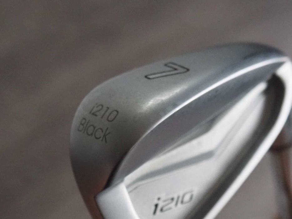 Kij do golfa Ping i210 Iron 7 BlackDot Regular Idealny na pierwszy kij
