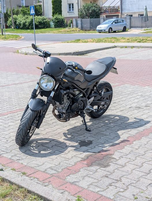 Suzuki SV 650 (naked)