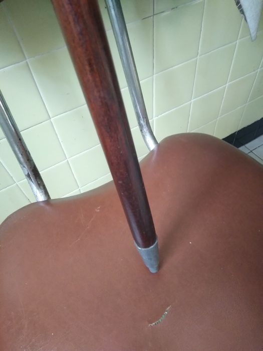 Bengala de caminhada.