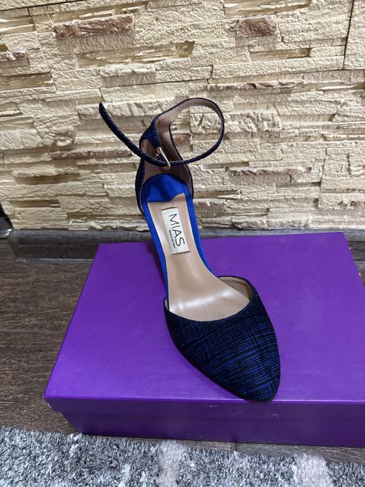 Суперстильні та зручні туфлі босоніжки