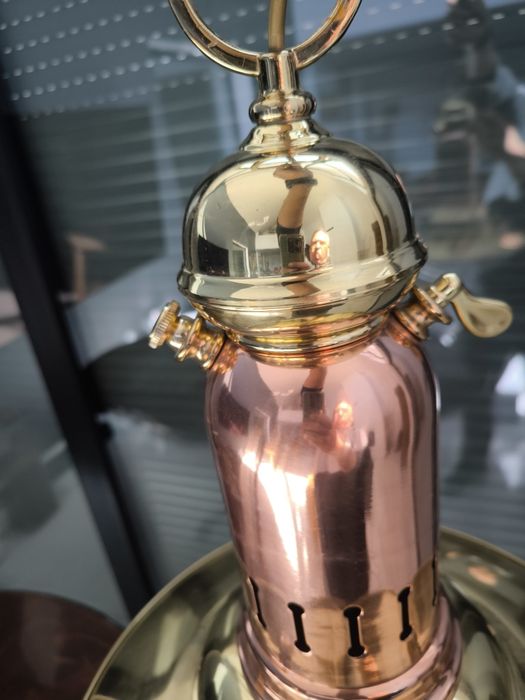 Lampa mosiężno-miedziana