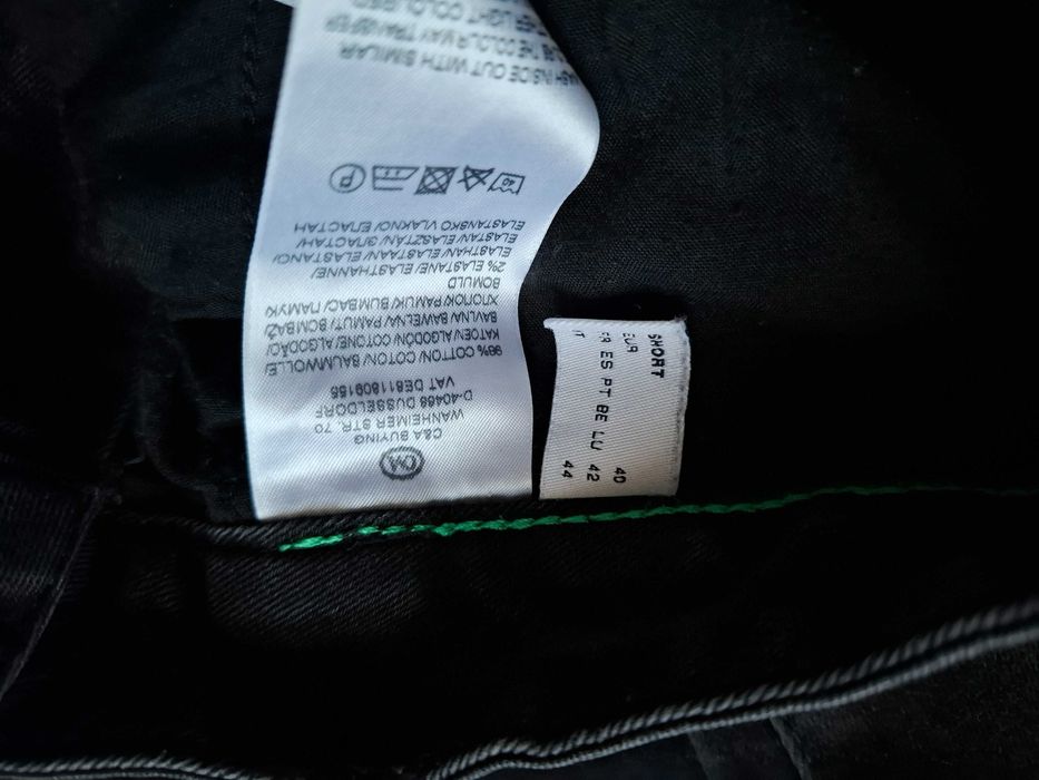 Czarne spodnie jeansowe