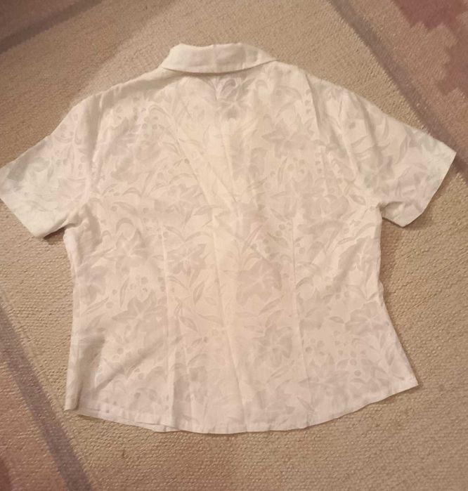 Blusa Branco com Estilo Sofisticado