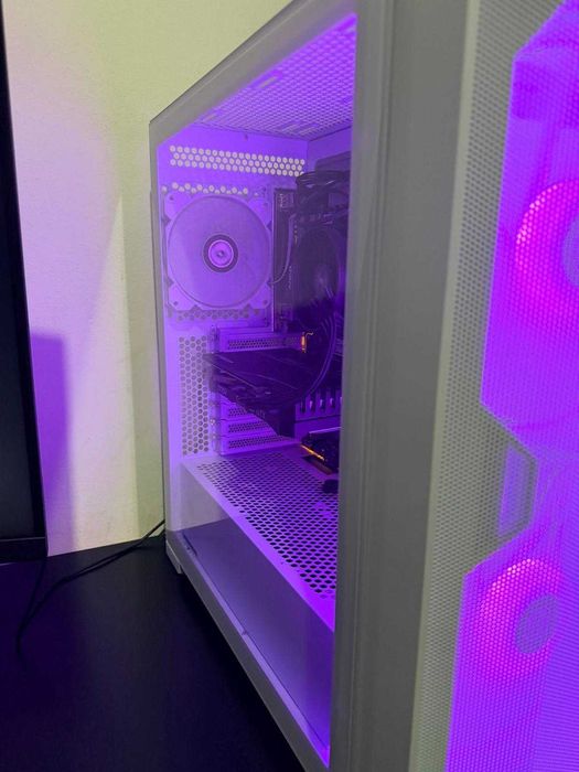 Pc Gamer Placa de video: GTX 1660 TI Processador: AMD Ryzen 5 3600x Placa mae: Prime B450-Plus Ram: 16GB DDR4
