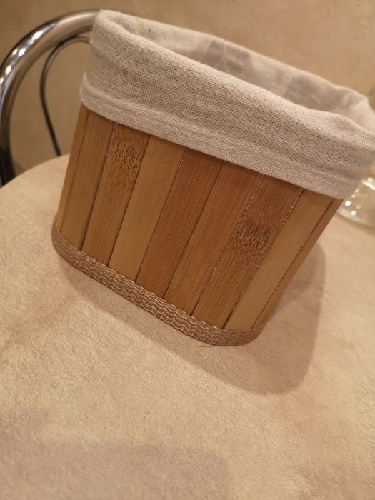 Koszyk na kosmetyki lub inne drobiazgi