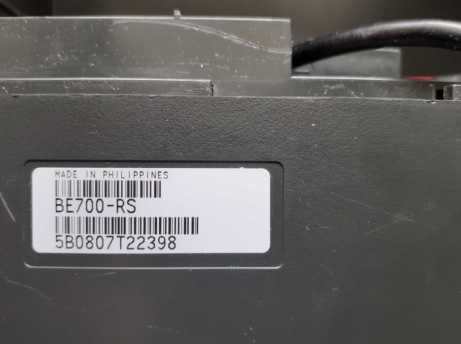APC Back UPS ES 700. Лінійно-інтеракт ДБЖ. Потужн 405 Вт. Під ремонт