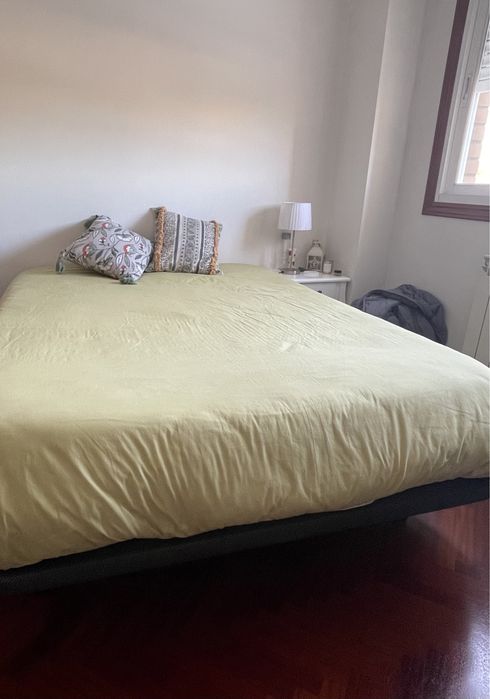 Base de cama Emma 140x190cm (colchão não incluído)