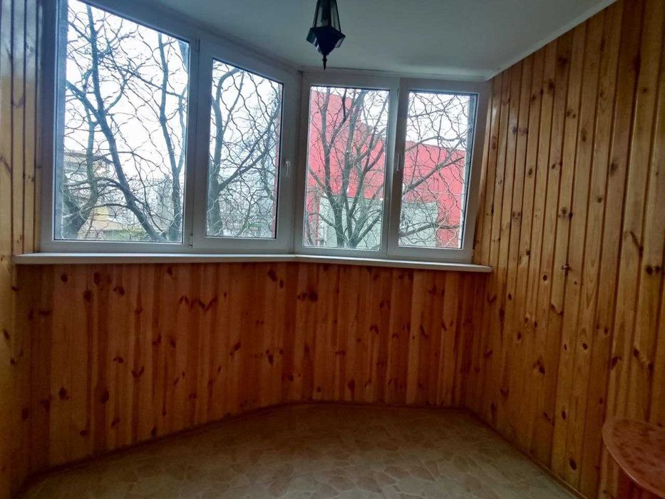 Оренда 3 кімнатної  квартири Добровольського проспект.