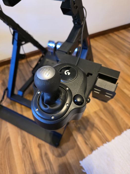 Volante G29 e mudanças Logitech com suporte