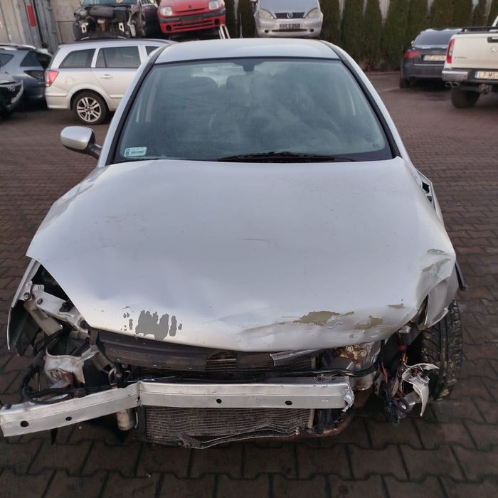 Opel Corsa C na części.