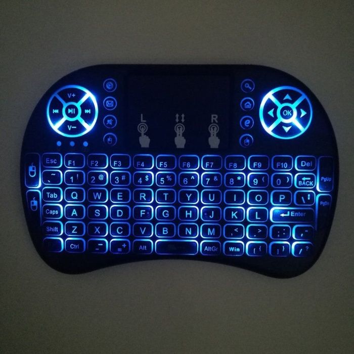 Klawiatura PODŚWIETLANA Bezprzewodowa Smart TV I8