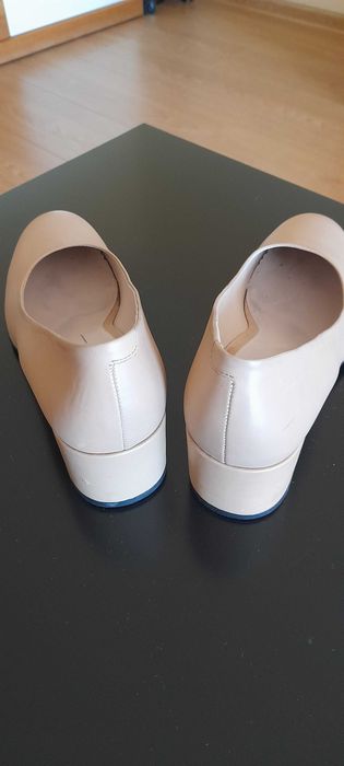 Czółenka beżowe ecco