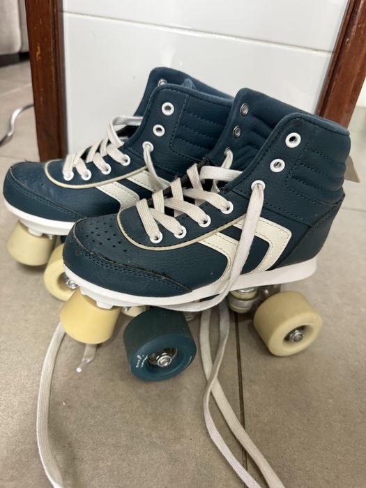 Patins de criança e adulto