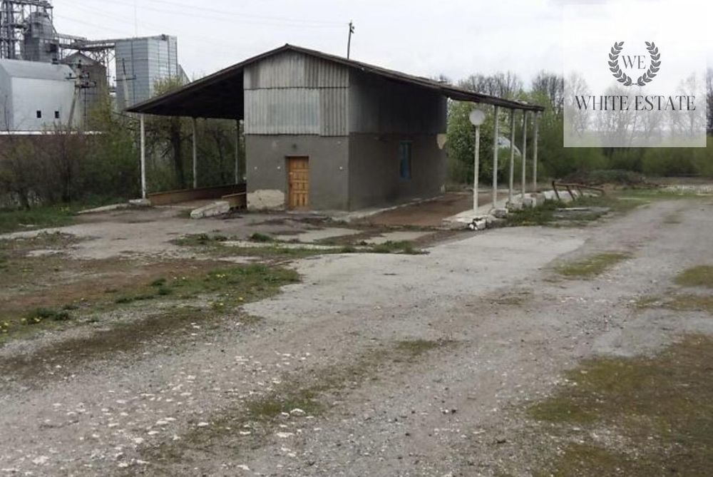 Продаж комерційної ділянки з ж/д колією