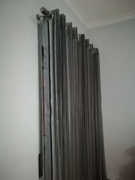 CandeeiRo e Cortinado em organza