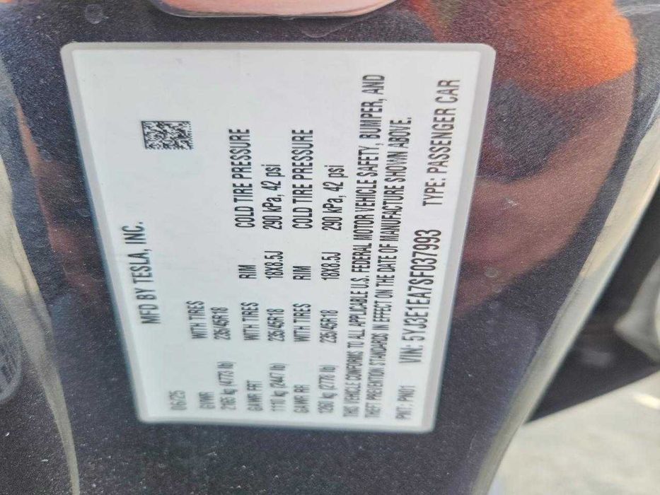 Tesla Model 3 2025