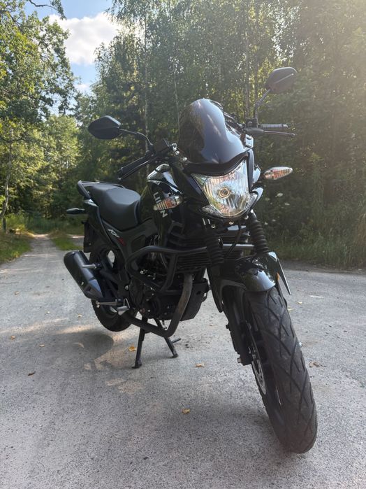 Мотоцикл Lifan kp200