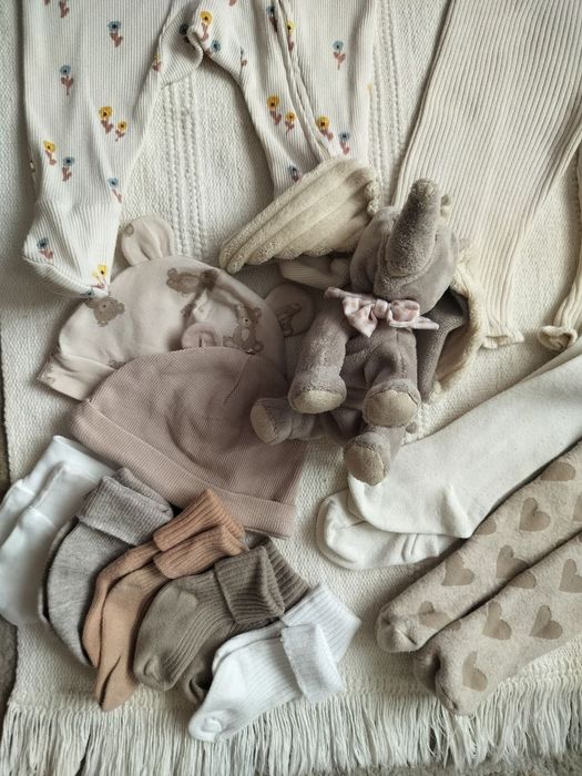 Комплект речей на дівчинку в пологовий від народження  hm, George, m&s