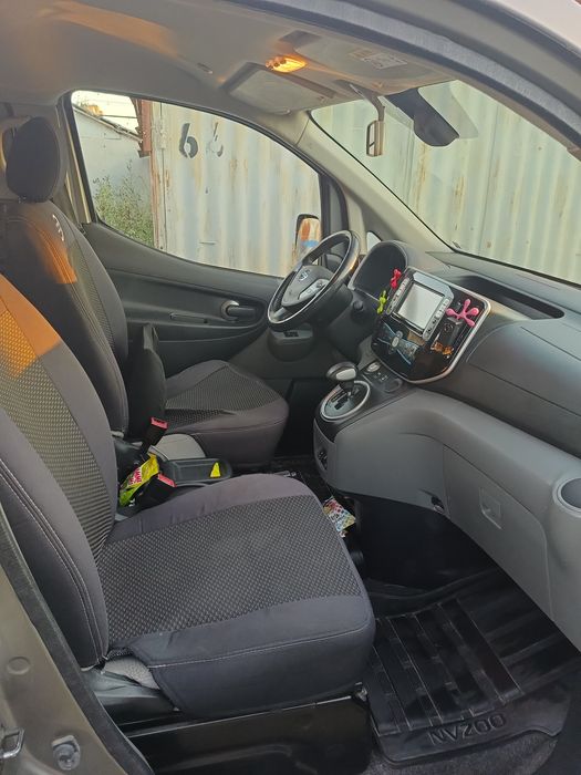 Продам нісан e-nv200 2015р.а