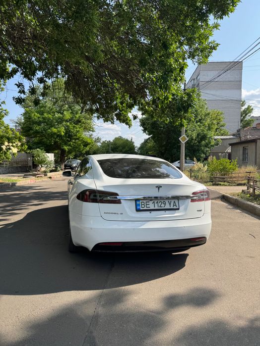 Аренда Tesla model S