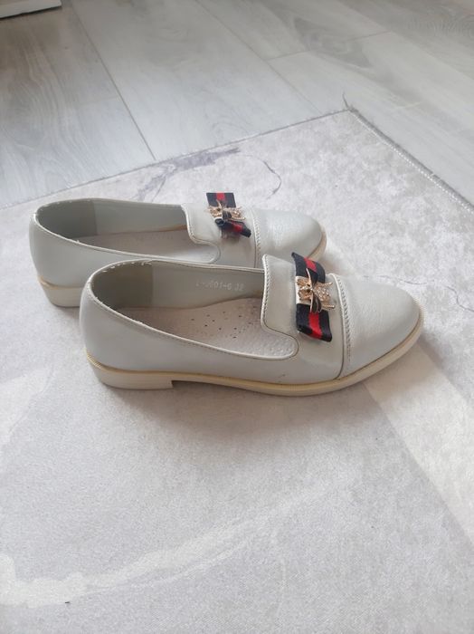 Туфлі для дівчинки