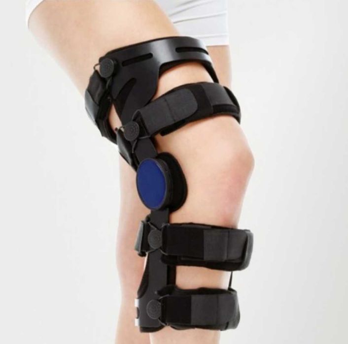 Бандаж на колено шарнирный жесткий лигаментарный Townsend Левая нога