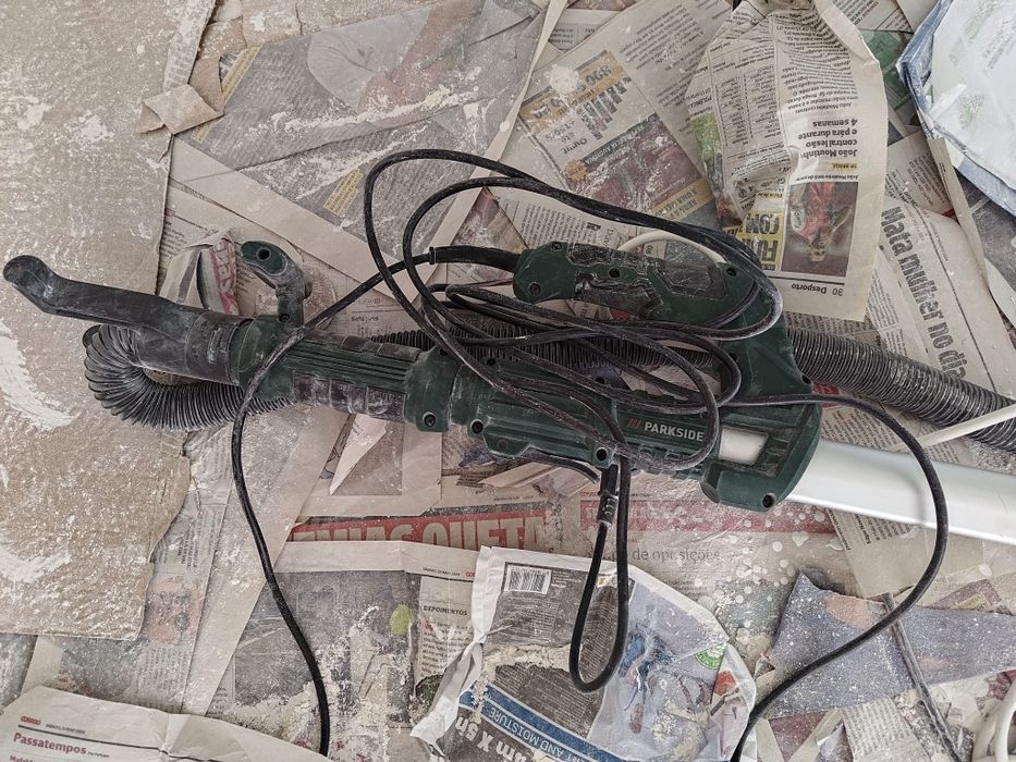 Lixadora de parede e tecto