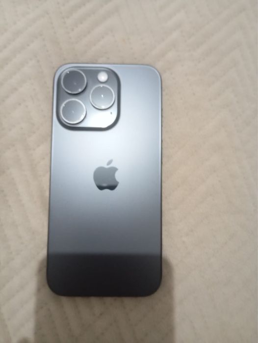 Iphone 15 pro com caixa