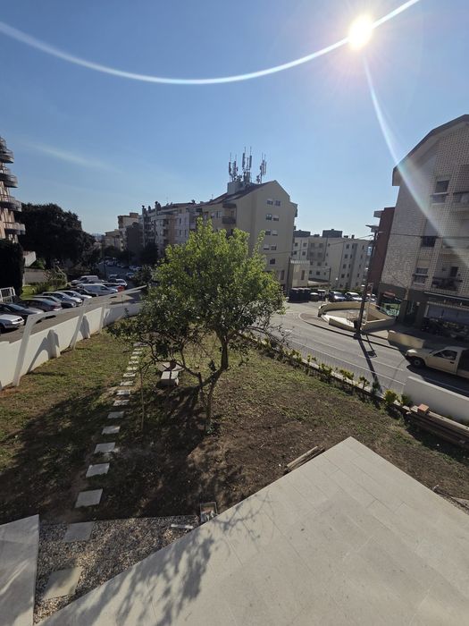 Moradia T5 completamente renovada