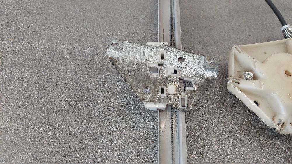 Elevador vidros frente direito VOLVO V40 Combi (VW)