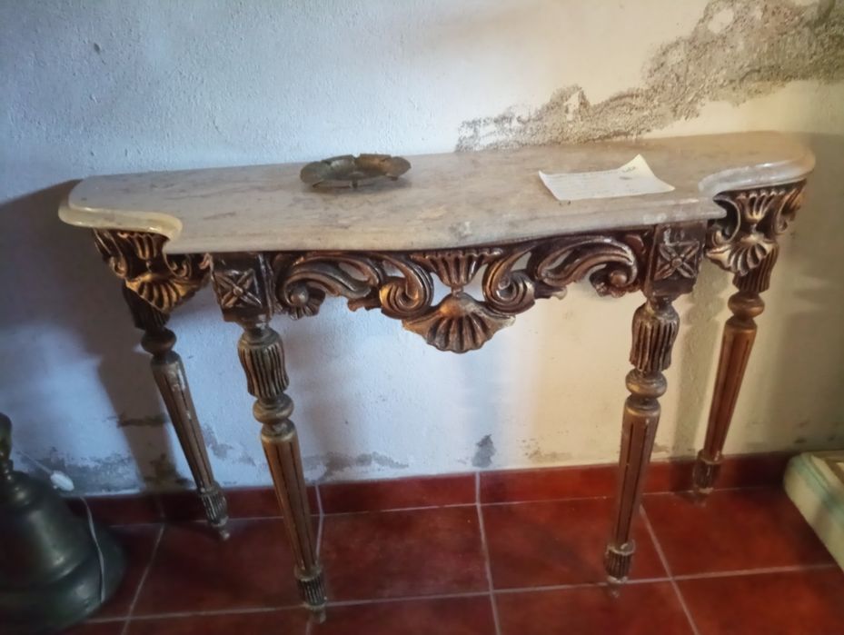 Recheio de loja de antiguidades