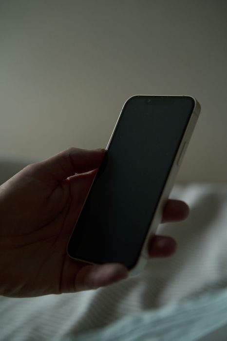 iPhone 13 mini 128GB Biały (Starlight) • Bateria 90% • Zadbany, Bez blokad