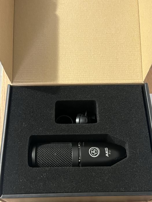 Студійний конденсаторний мікрофон AKG P120