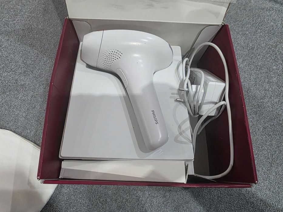 Depilator Laserowy Philips Lumea BR1921 z trymerem