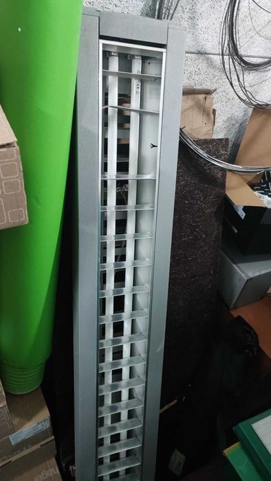 Високоякісний офісний  світильник LUG Cirrius2