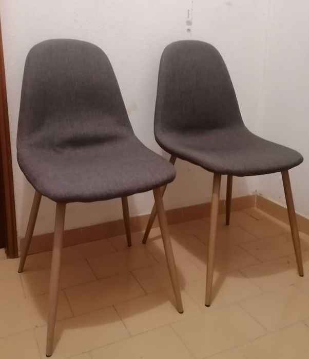 2 cadeiras estado impecável